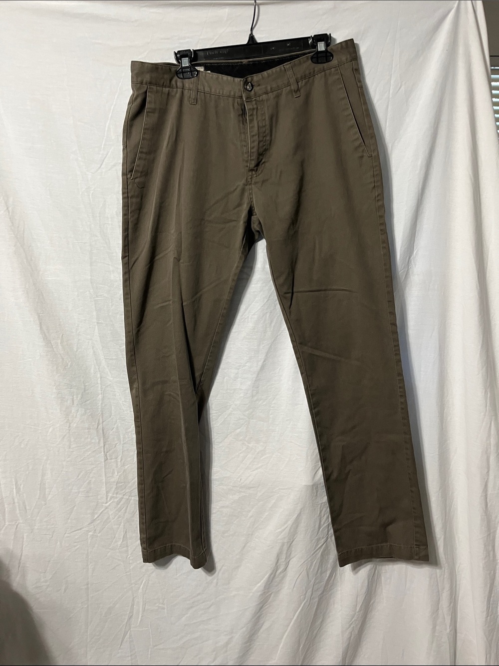 Volcom Men's Chino Pants in Olive Green